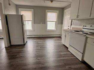 19 Saint Elizabeth St APT 4, Bristol, RI 02809