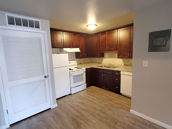 4th image of 601 N Monterey Dr #603