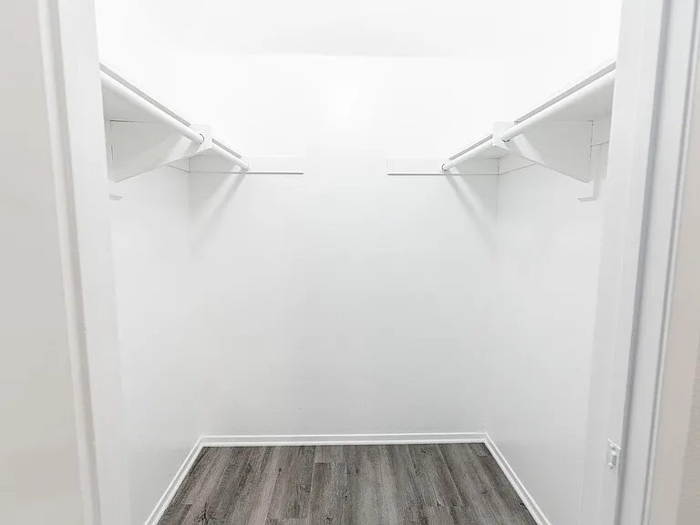 4444 Ensign Avenue — Photo 33
