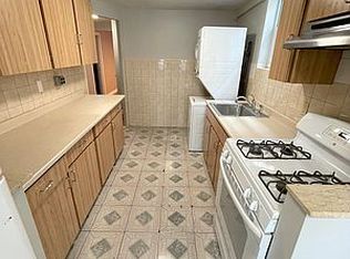 191-06 37th Ave #B, Flushing, NY 11358