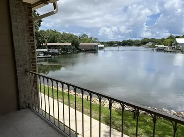 210 Pelham Rd, Fort Walton Beach, FL