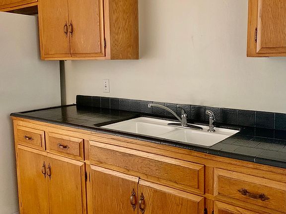 5th image of 2070 Radio Ave #29