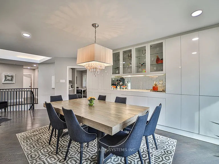 3 Twyford Ct — Photo 6