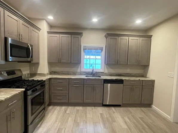 2691 W Main St APT 3, Wappingers Falls, NY 12590