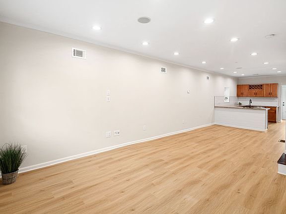 2nd image of 311 Cotton St