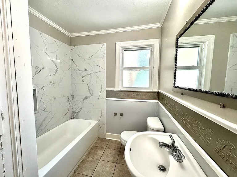2428 Orpine Ave — Photo 9