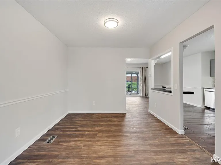 4649 McIlroy Dr — Photo 10