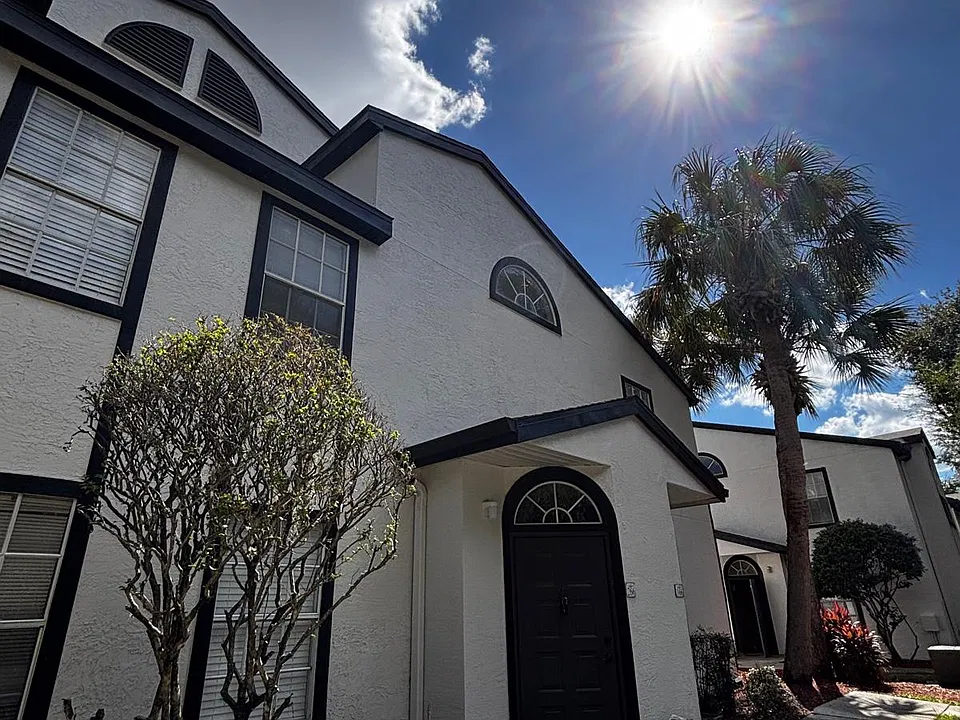 1622 Columbia Arms Cir #266