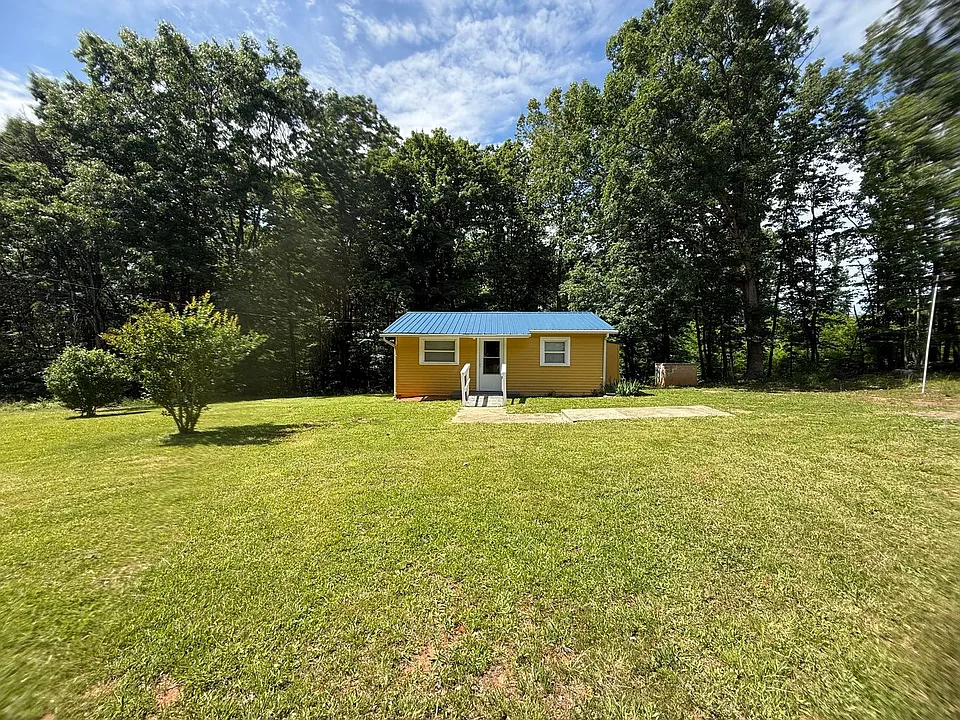 1208 S Coolwell Rd