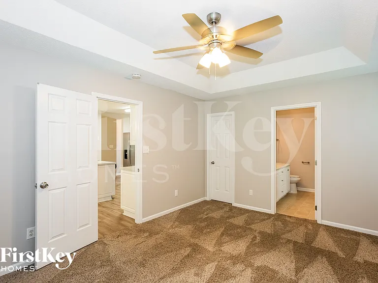 109 W Bank Dr — Photo 10
