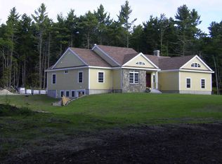 42 Vineyard Ln, Cape Neddick, ME 03902