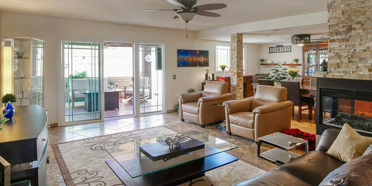 7834 E Mackenzie Dr — Photo 2