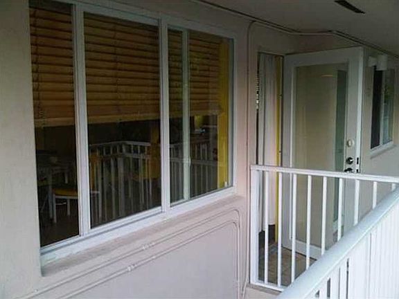 3rd image of 252 Jefferson Ave APT 12