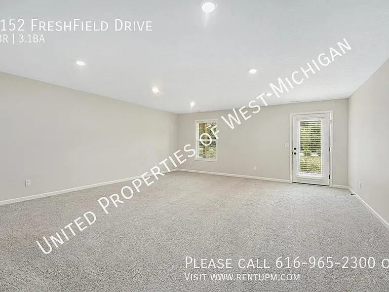 1152 Freshfield Dr — Photo 2