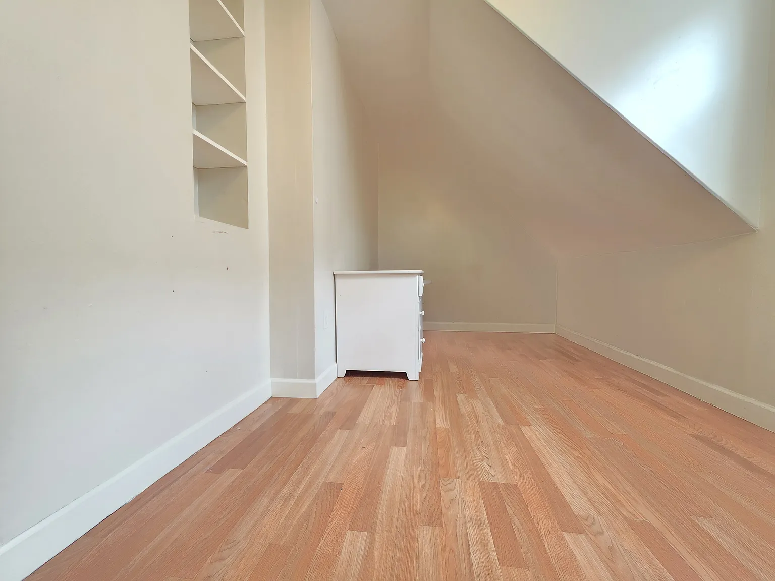 2 bed, $1,650 — Photo 4