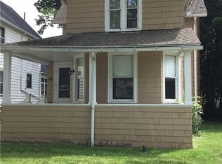 60 Cleveland Pl, Lockport, NY 14094