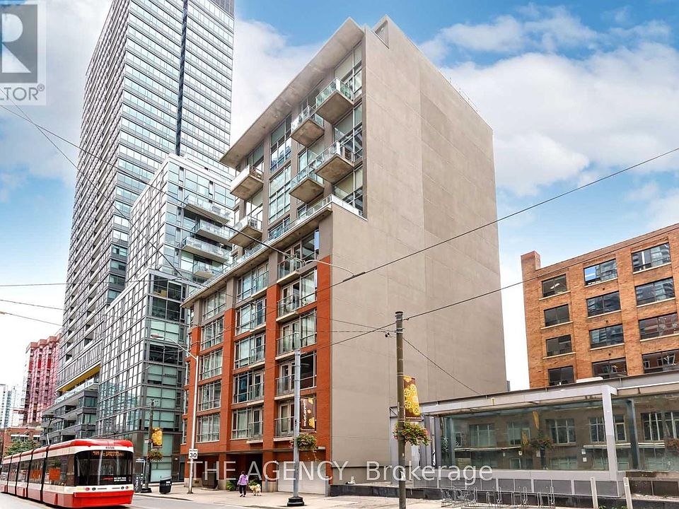 1st image of 36 Charlotte St #902