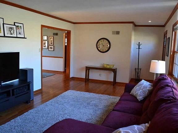 4th image of 1571 Saint Anthony Cir