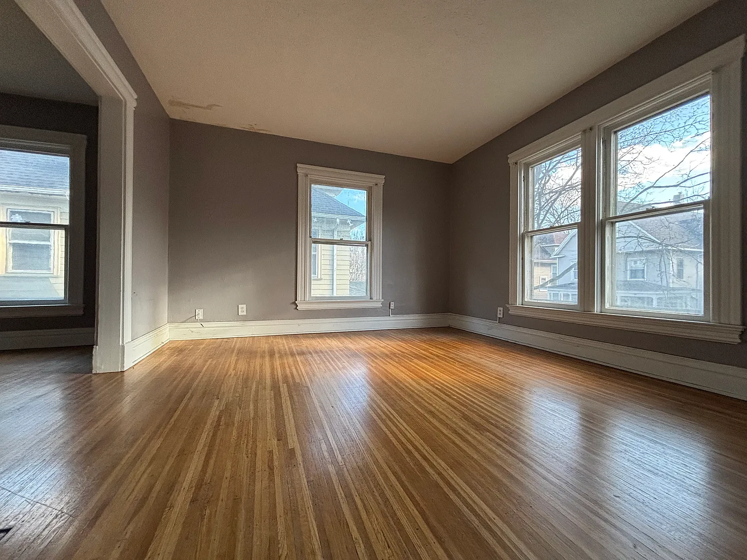 2 bed, 1100 sqft, $1,695 — Photo 3