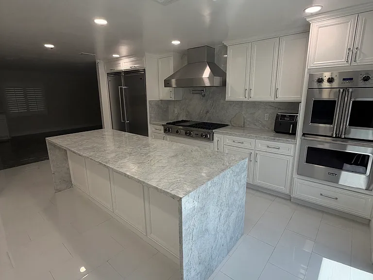 10724 Valley View Ave — Photo 7