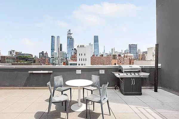 Rented by Douglas Elliman | media 22