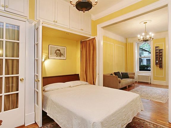 5th image of 17 E 95th St APT 1W