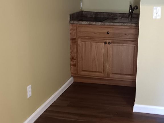 2 burner stove kitchenette