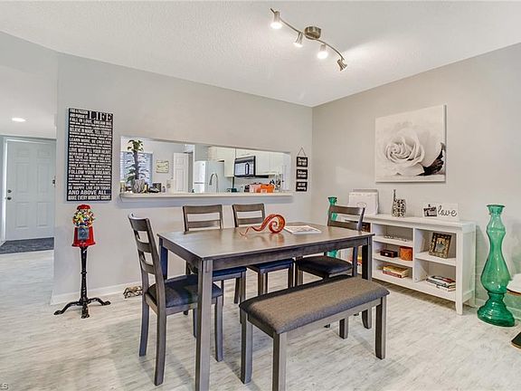 4th image of 192 Furse Lakes Cir APT 2