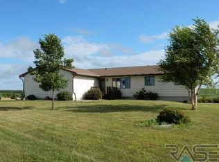 48464 253rd St, Garretson, SD 57030