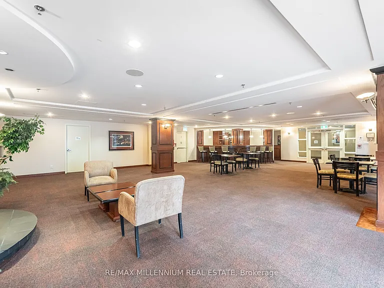 68 Corporate Dr #1532 — Photo 42