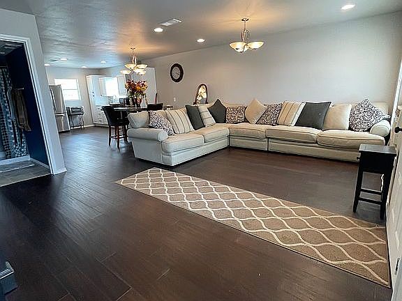 5th image of 429 Private Road 1509