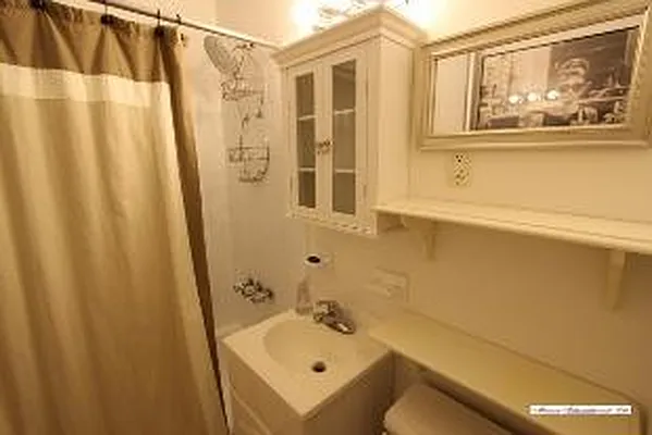 Rented by Maison International | media 37