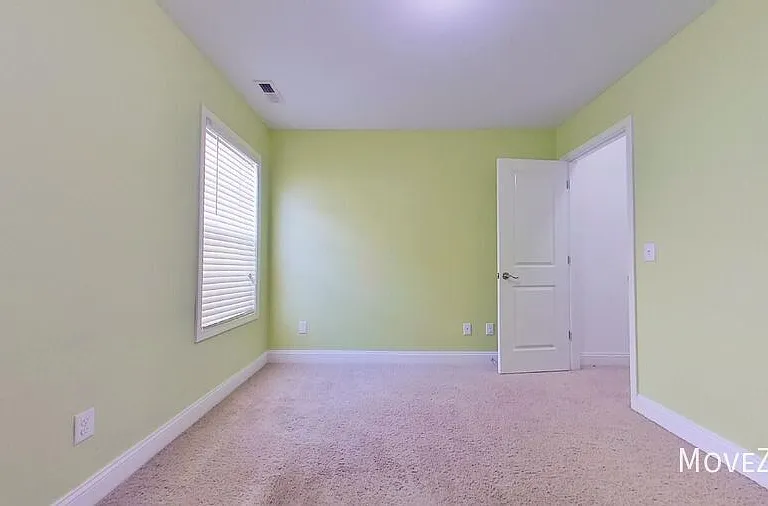 1718 Heatherstone Ln — Photo 26