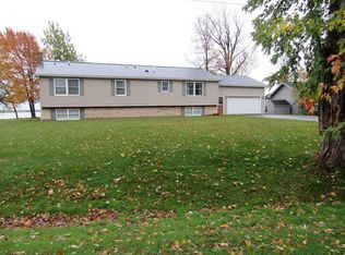 420 Point Au Fer Rd, Champlain, NY 12919