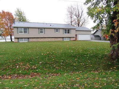 420 Point Au Fer Rd, Champlain, NY, 12919