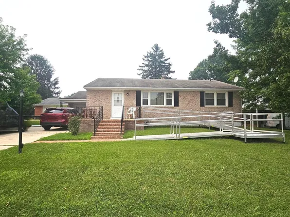 76 Tiverton Cir, Newark, DE 19702