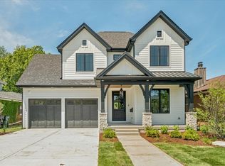 1404 S Ashland Ave, Park Ridge, IL 60068