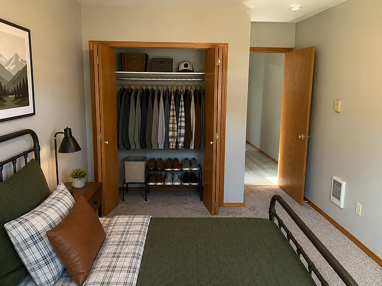 3408 Cascade Loop #C — Photo 7