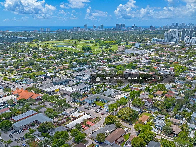 1836 Arthur St #9 — Photo 32