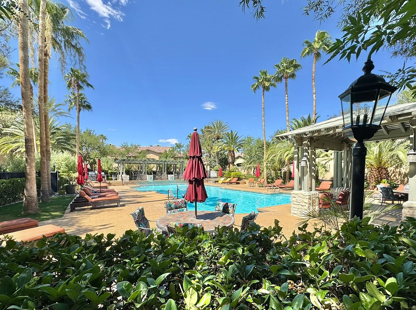 Welcome to this freshly remodeled luxury 3-bedroom condo in the prestigious guard-gated community... — Photo 2