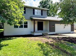 2116 Overcrest St, Alliance, OH 44601