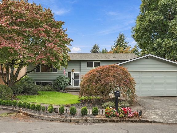 2nd image of 3719 SE 153rd Ave