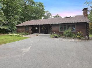 25 Latham Farm Rd, Smithfield, RI 02917