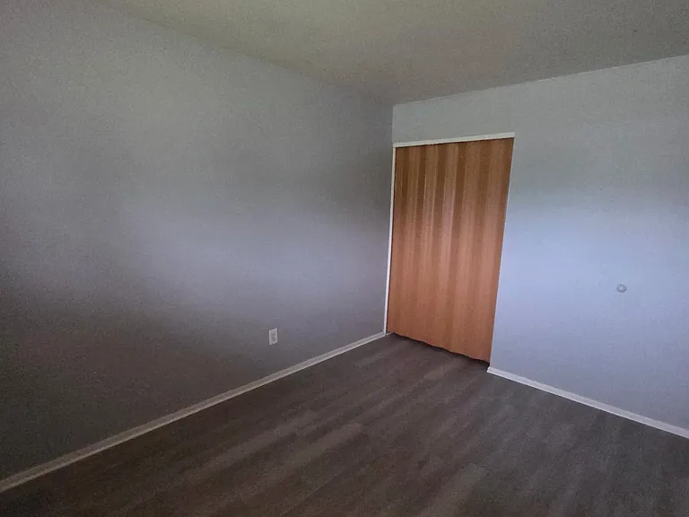 6630 Eastmont Dr — Photo 7