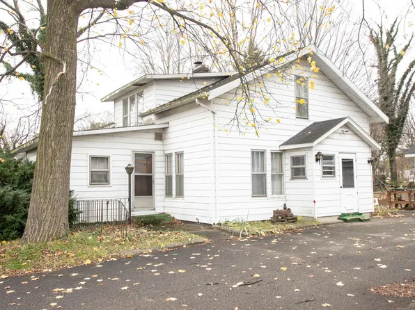 56453 M 51 S, Dowagiac, MI 49047