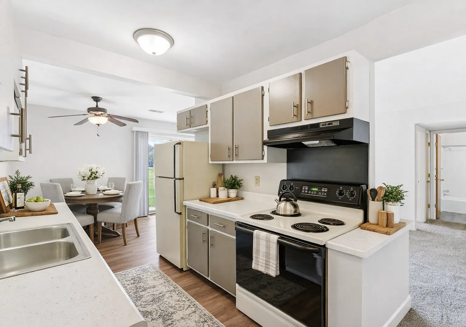 400 - ASHBURY APARTMENTS — Photo 1