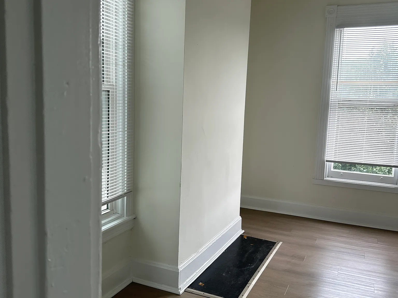 2 bed, $1,300 — Photo 4