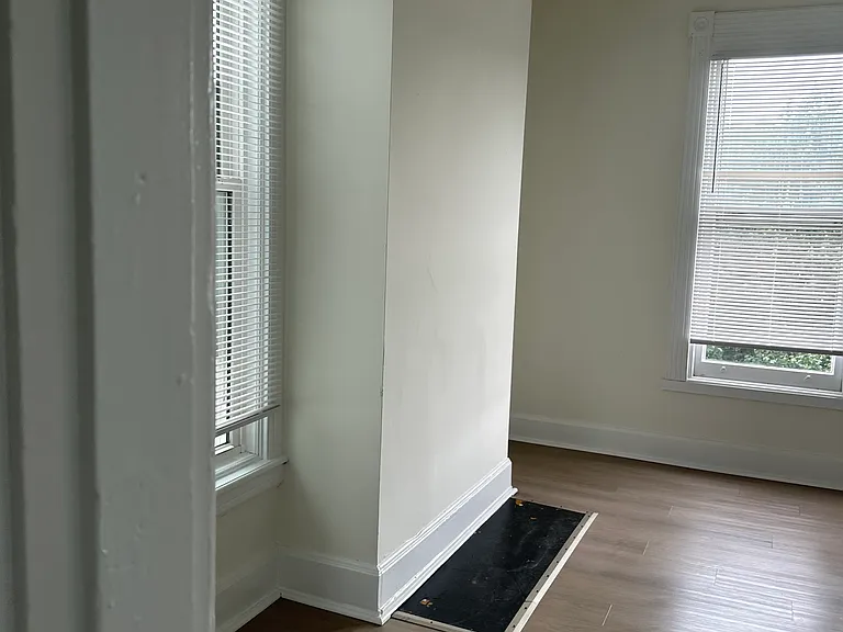 123 6th Ave #2 — Photo 4