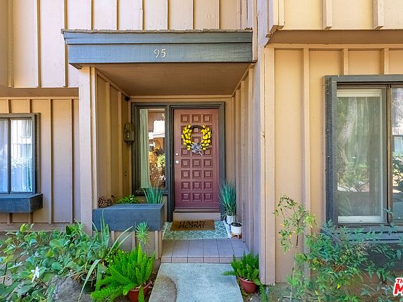 3rd image of 9767 Reseda Blvd Unit 95