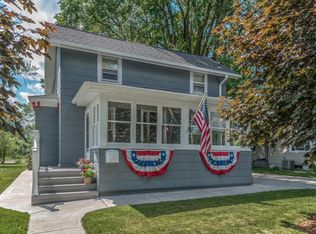 129 Elm St, Pewaukee, WI 53072